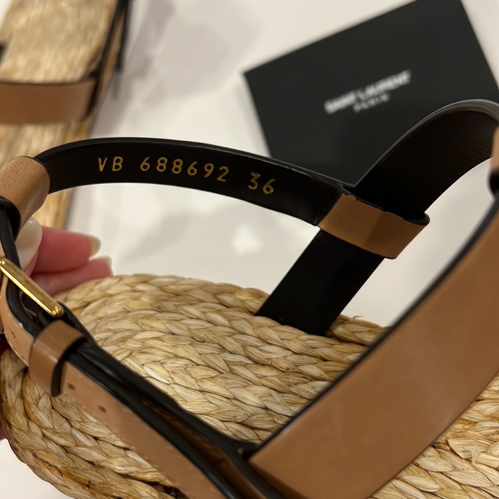 YSL CASSANDRA SANDALS IN VEGETABLE-TANNED LEATHER size 6 - Picture 6 of 11